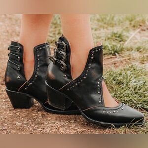 Freebirds Black Studded Ankle Booties NIB NWT